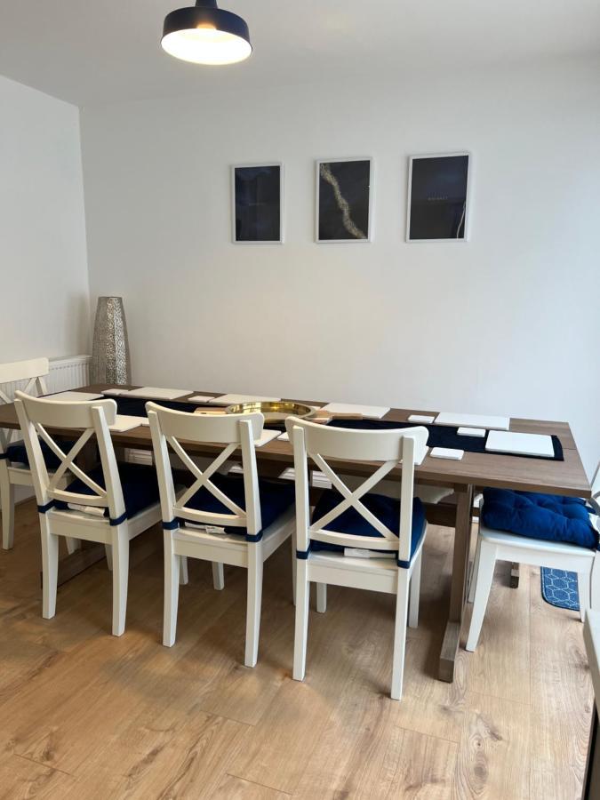 Heathcliff - 5 Bedroom House In Town Centre Тенби Екстериор снимка